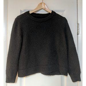 H&M black cropped fuzzy sweater